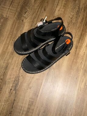 Sincerely Jules "Daring" Black Chunky Platform Sandals, size 9 1/2